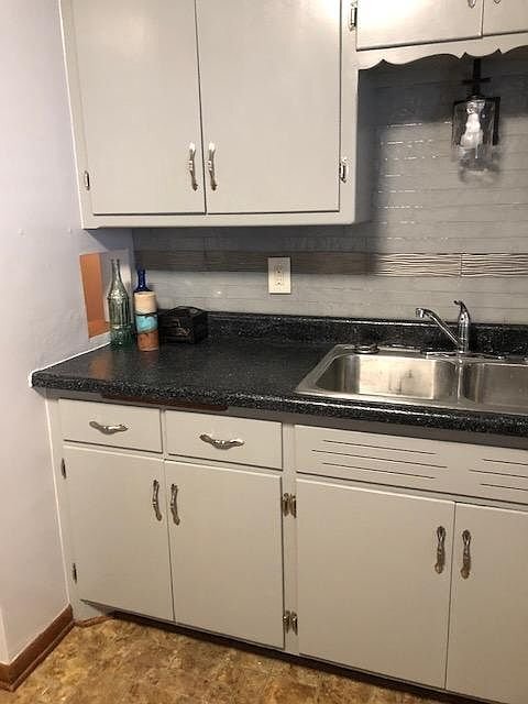 Foto del edificio - 5746 N 72nd St