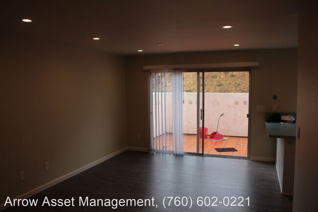 Building Photo - 4 br, 2.5 bath House - 3970 Caminito Patricia