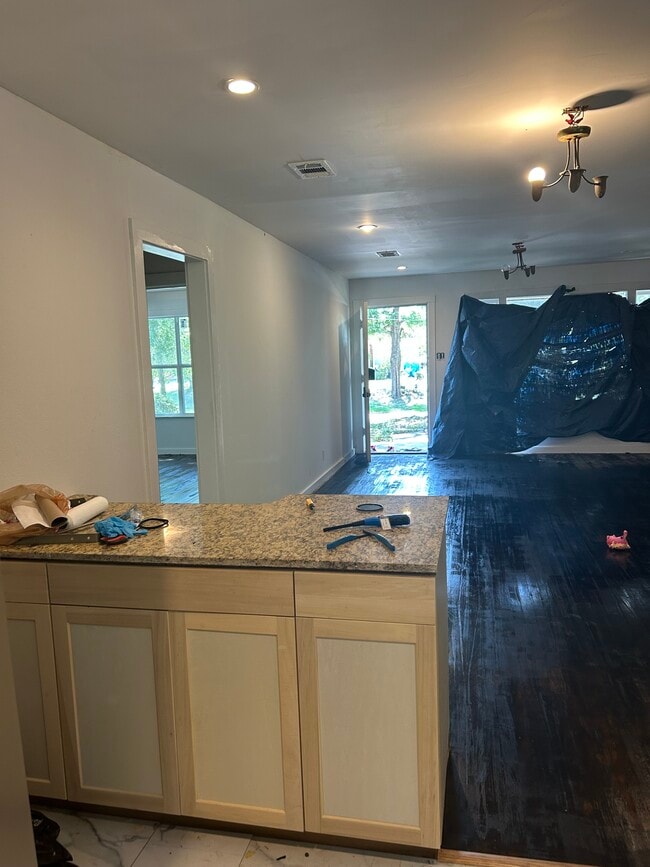 Building Photo - 1722 Terrace Dr