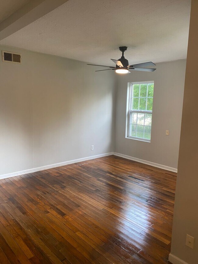 Photo - 714 S 31st St House