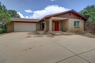 Building Photo - 775 Topaz Trail