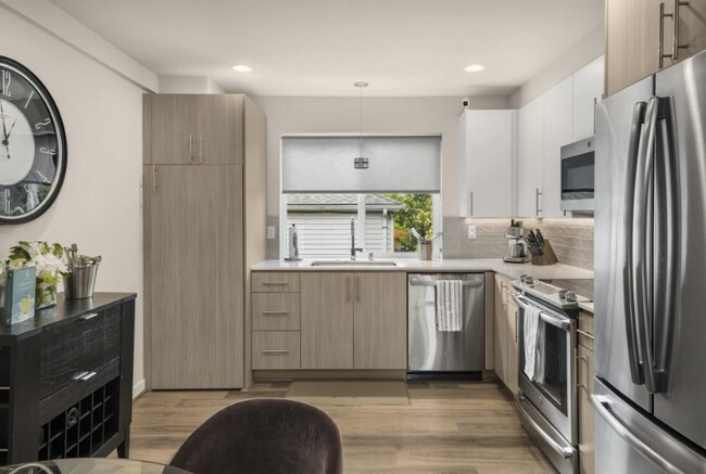 Foto del edificio - 6249 8th Ave NW