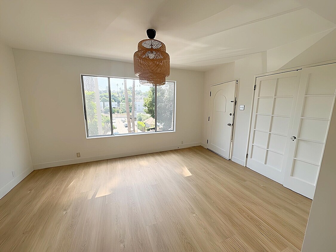 Foto principal - 849 N Vendome St
