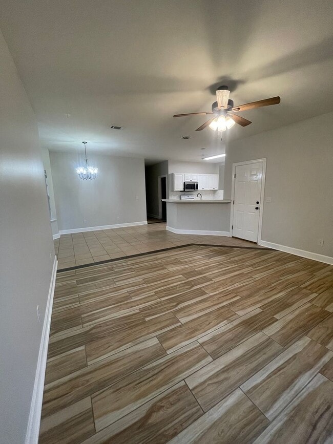 Building Photo - 259 Millcrest Dr