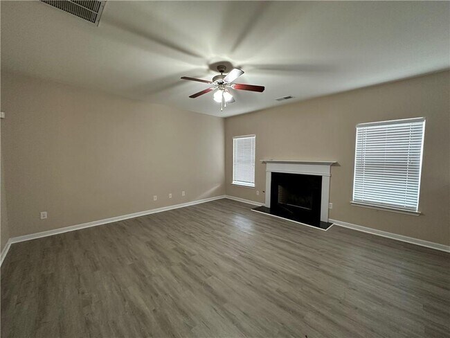 Foto del edificio - 1335 Rocky Shoals Ln