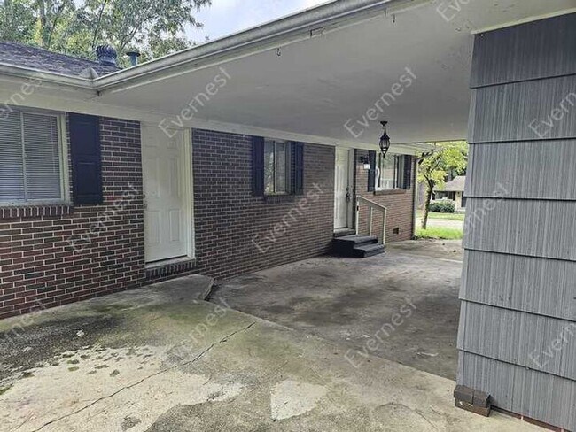 Building Photo - 1153 Bowman Rd
