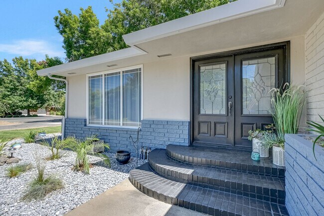 Foto del edificio - Modern Country Retreat on Half Acre in Gridley 3+ Bedrooms