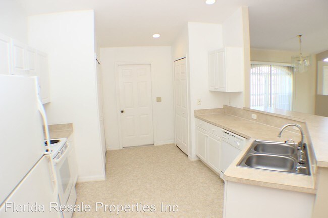 Building Photo - 2728 Embers Pky