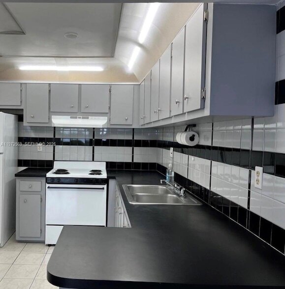 Foto del edificio - 14250 SW 62nd St