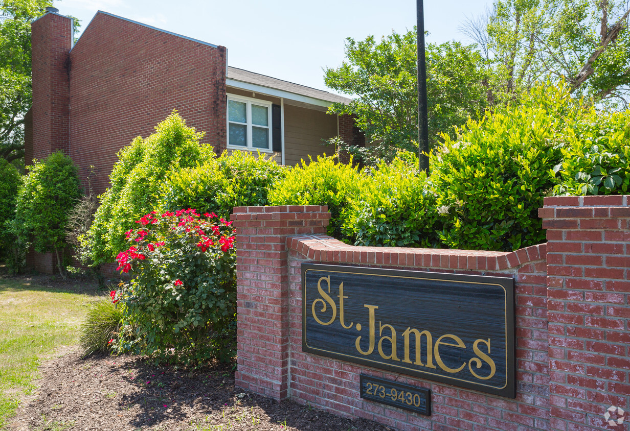 Primary Photo - St. James Apartments