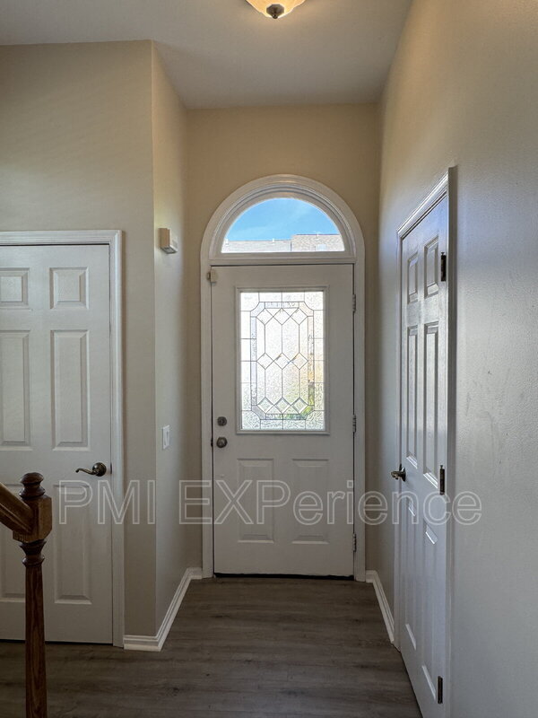 Building Photo - 11303A Golden Eagle Place