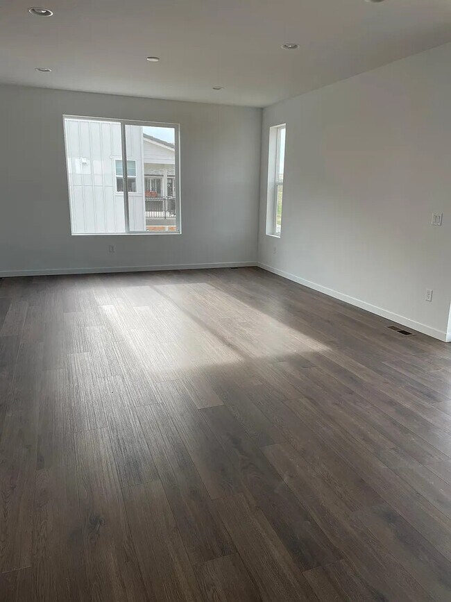 Foto del edificio - 11066 Shining Star Cir