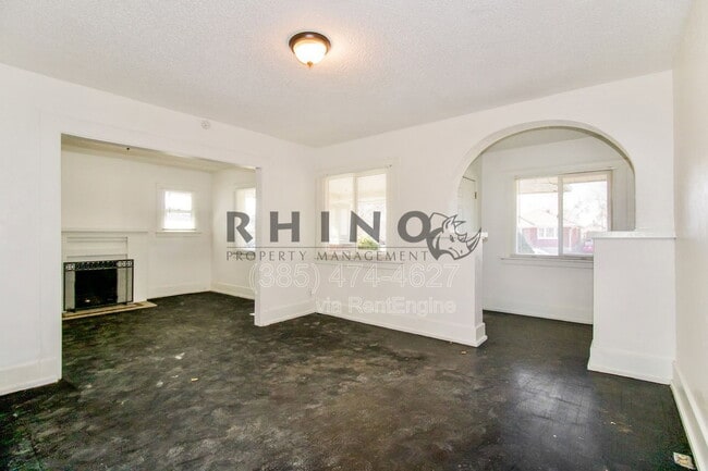 Building Photo - 3224 Adams Ave