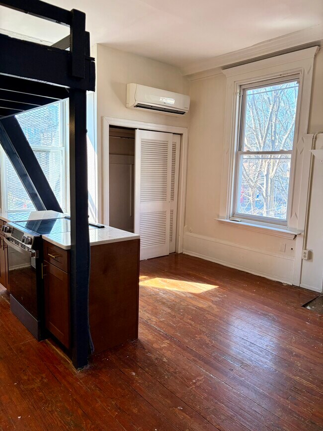 Foto del edificio - 3511 Baring St