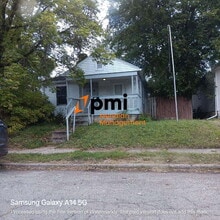Building Photo - 1619 S Randolph St