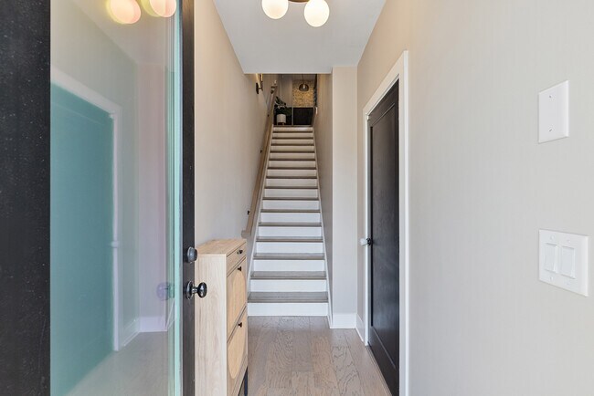 Foto del edificio - 2356 Mason Dr