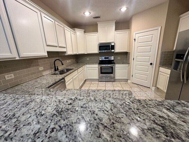 Foto del edificio - 6054 Townes Way