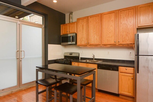 Foto del edificio - 1450 W Blackhawk St