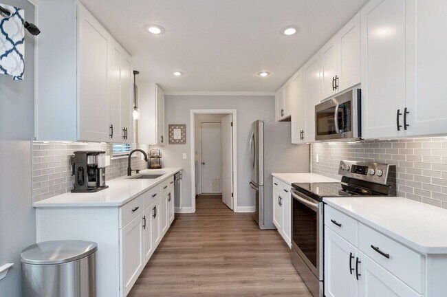 Foto del edificio - 615 St Martin Cove