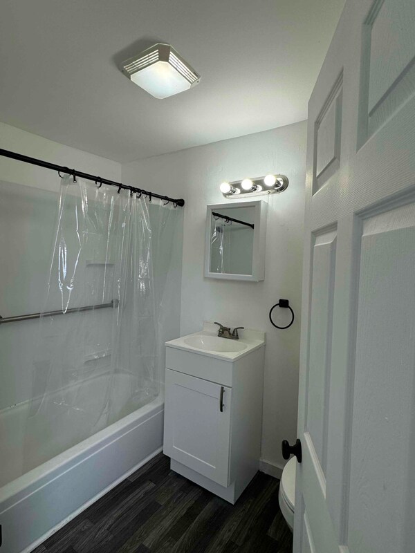 Building Photo - 48 Main St