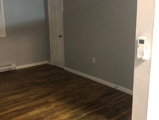 Foto del edificio - 74 S Ward St