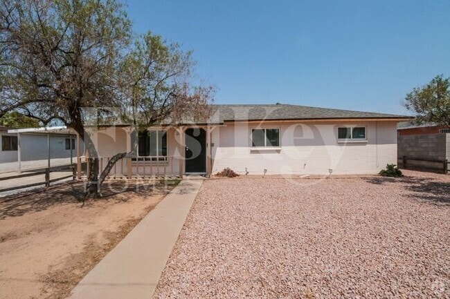 Building Photo - 5719 N 23rd Ave