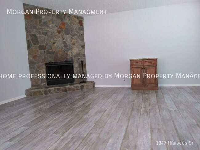 Building Photo - Atlantic Beach Beautifully Updated 3/2 Hom...
