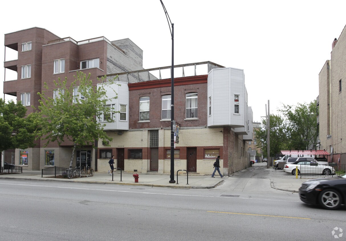 Primary Photo - 1812-1814 W Division St