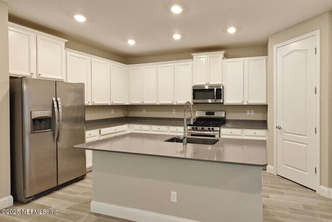 Foto del edificio - 75 Dade Ct