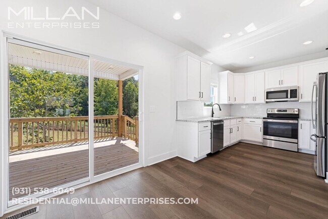 Building Photo - 3509 Clover Hill Dr