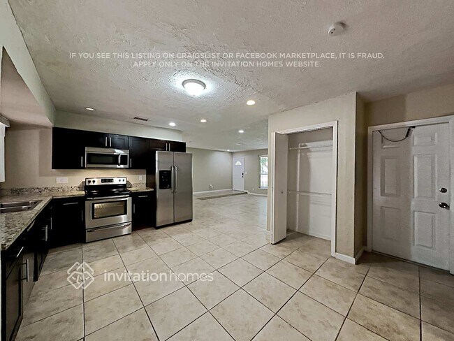 Foto del edificio - 4913 McKinley St