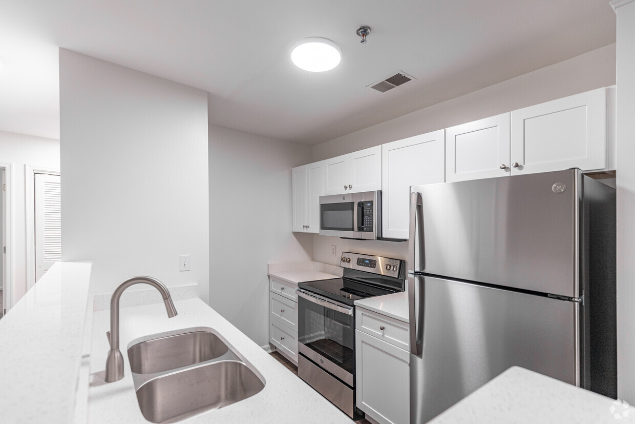 2BR, 2BA renovated kitchen - The Perch on Commonwealth