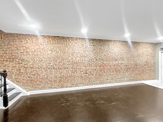 Foto del edificio - 1026 W Fayette St