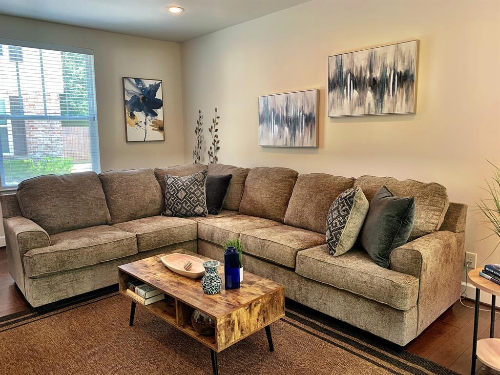 Foto principal - 25110 Glen Loch Dr