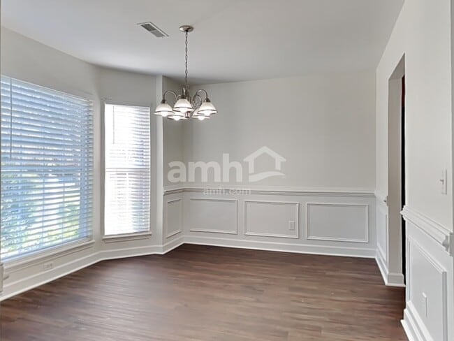 Building Photo - 170 Moon Dance Ln