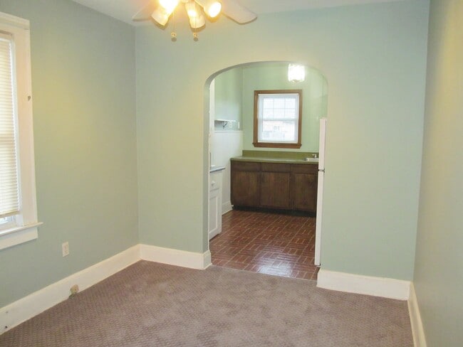 Building Photo - 315 Longwood Ave
