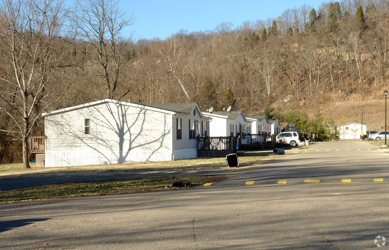 Building Photo - Martha Road Estates