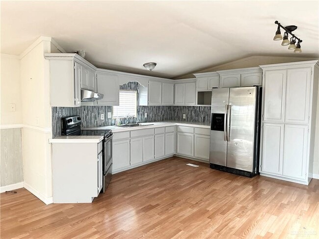 Building Photo - 19 Verbena Ave