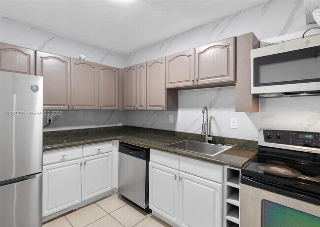 Foto del edificio - 14013 SW 90th Ave