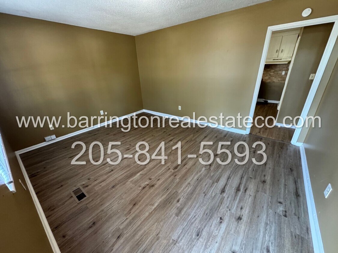 Building Photo - Hueytown