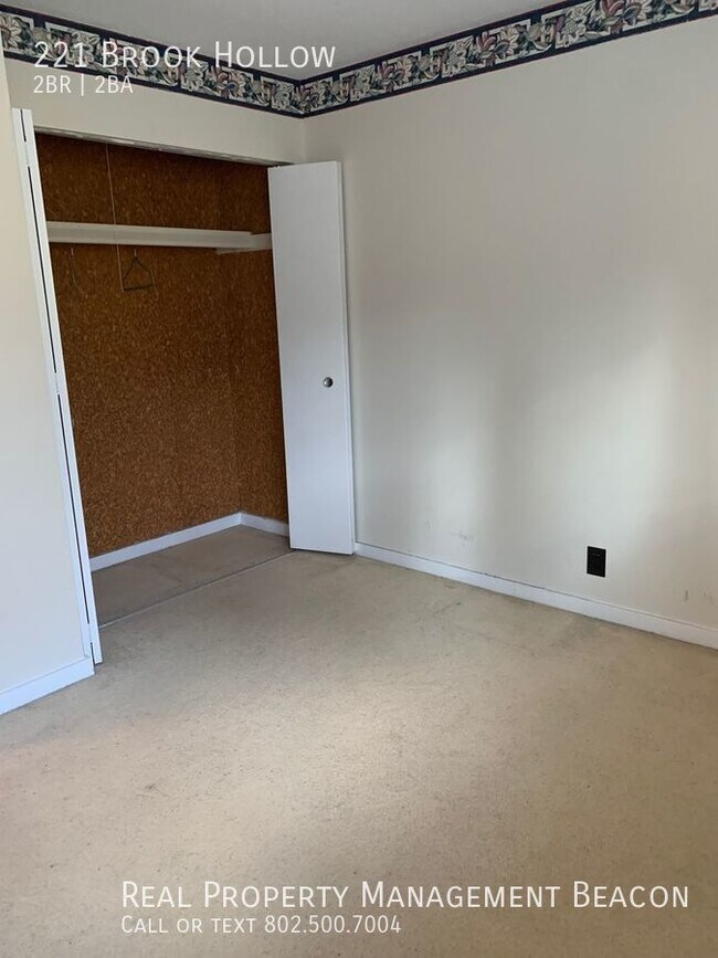 Building Photo - 2 BR/2 BA $2100 plus utilities