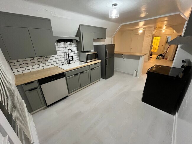 Foto del edificio - 1706 SW Moss St