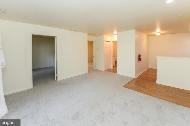 Foto del edificio - 1363 Tristram Cir