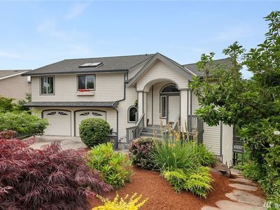 Photo - 13604 SE 18th St (Bellevue, WA)