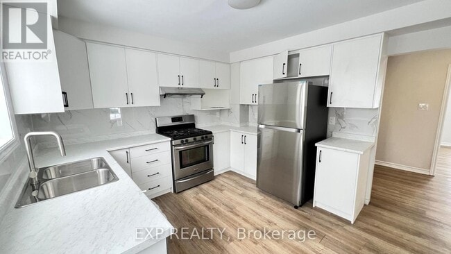 Building Photo - 26 Edenridge Dr