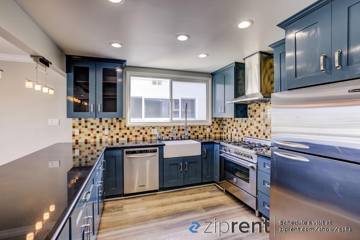 Foto principal - 1002 S Mayfair Ave