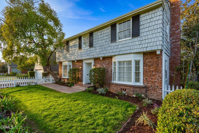 Foto del edificio - 2355 Melville Dr