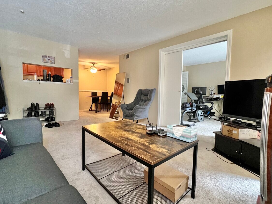 2 Walden Dr Unit 7, Natick, MA 01760 Condo for Rent in Natick, MA