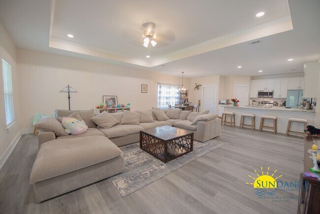 Building Photo - Stunning 3 Bedroom Home in Navarre near Highway 98!