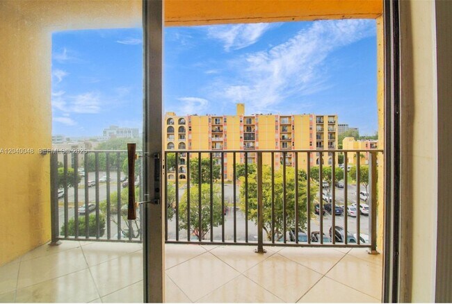 Foto del edificio - 4717 NW 7th St